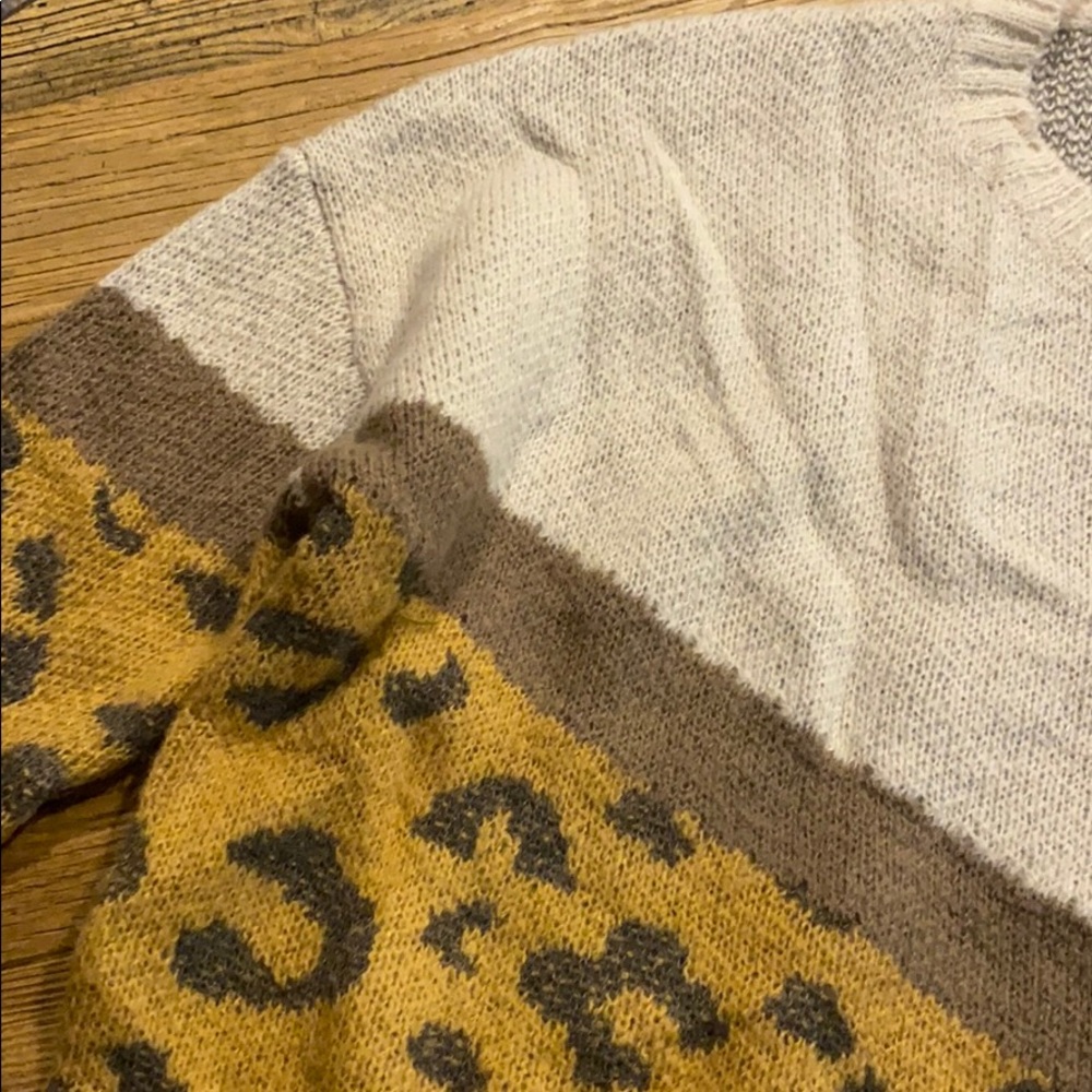 Sweater - Picture 2 of 3